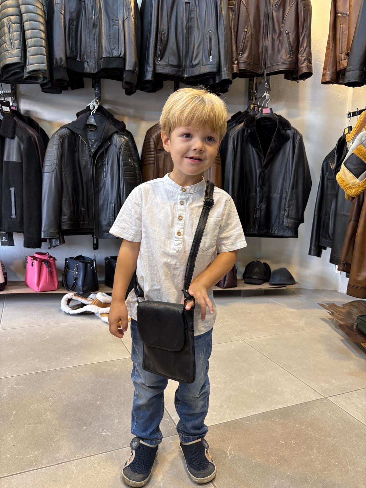 SiyahUnisex Küçük Boy Kapaklı Postacı Çanta Siyah Küçük Boy Unisex