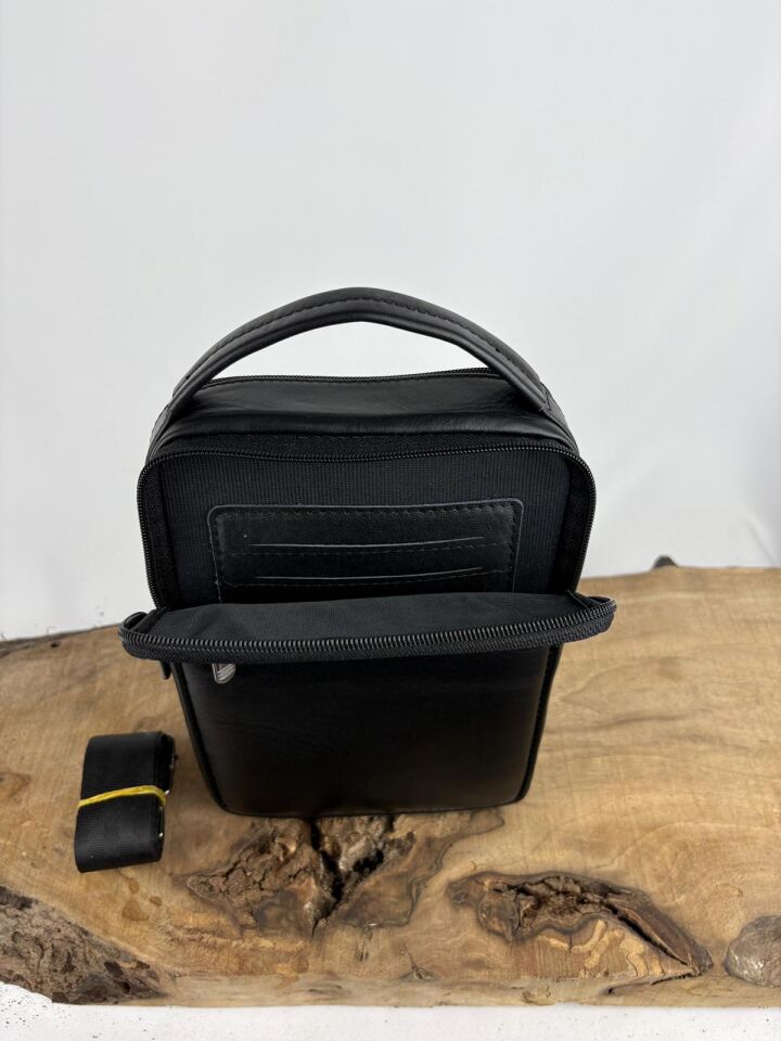 Hakiki Dana Derisi El Çantası Siyah