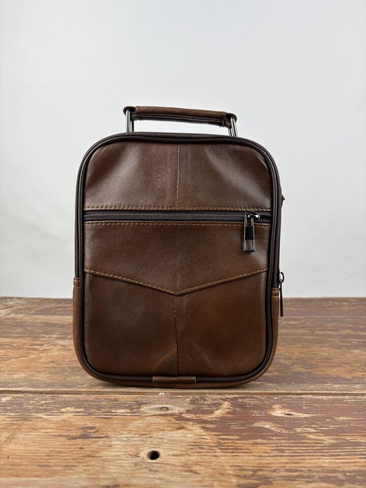 Kahverengi Deri Dikey Orta Boy Çelik Kasalı Çanta Siyah Erkek